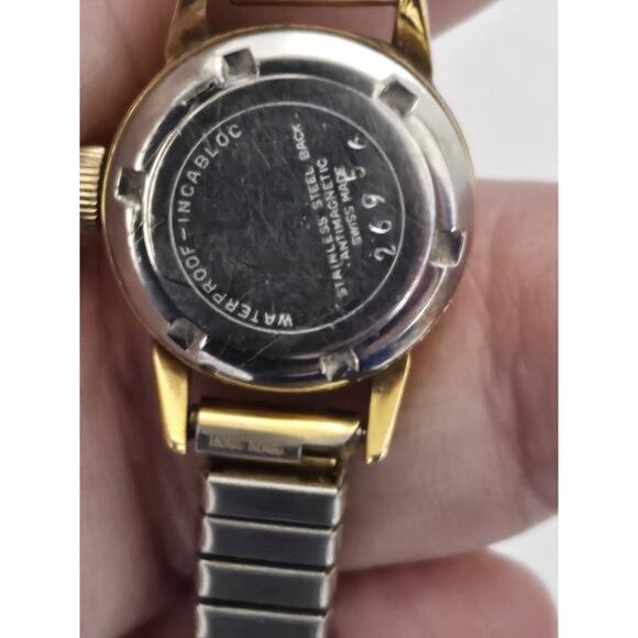 Vintage Technos Ladies Swiss 17 Jewels Manual Wind Incabloc Antimagnetic Runs - Picture 6 of 8